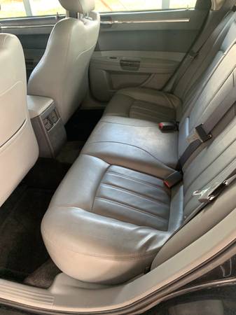 2005 Chrysler 300C - cars & trucks - by owner - vehicle automotive... for sale in Lisle, IL – photo 4