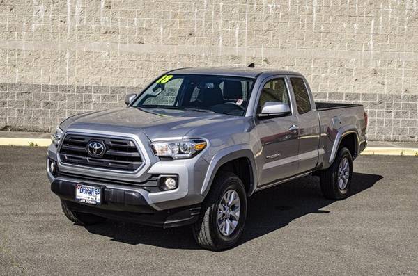 2018 Toyota Tacoma - - by dealer - vehicle automotive for sale in McMinnville, OR – photo 7