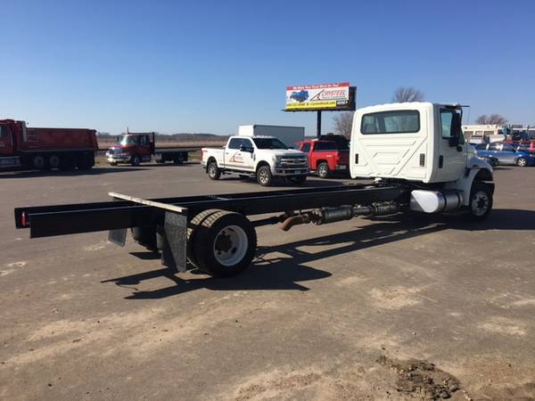 2015 International 4300 Lo Pro Chassis - - by dealer for sale in Lake Crystal, MN – photo 8