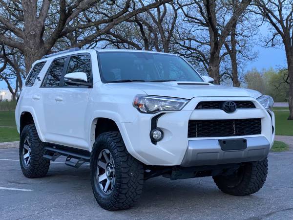 2018 TOYOTA 4RUNNER TRD OFF ROAD PREMIUM 4X4 - - by for sale in Shakopee, MN – photo 2