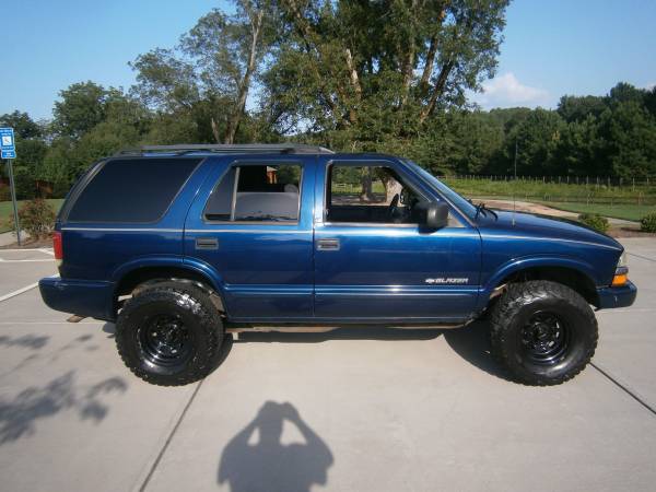 2004 chevrolet blazer 4wd ls 4door (new crate engine with less than for sale in Riverdale, GA – photo 7