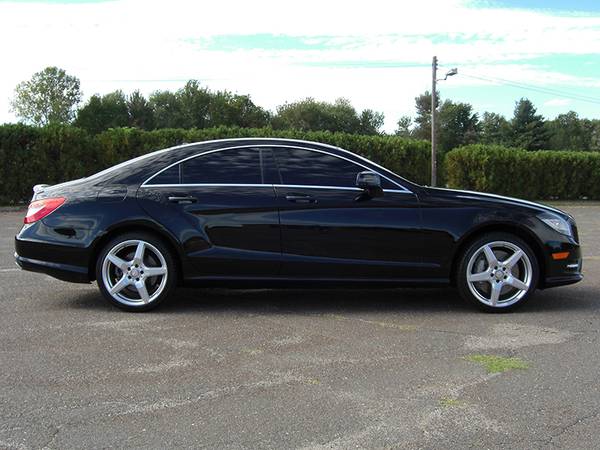 ★ 2013 MERCEDES BENZ CLS550 - NAVI, SUNROOF, 19" AMG WHEELS, NEW... for sale in East Windsor, NY – photo 2