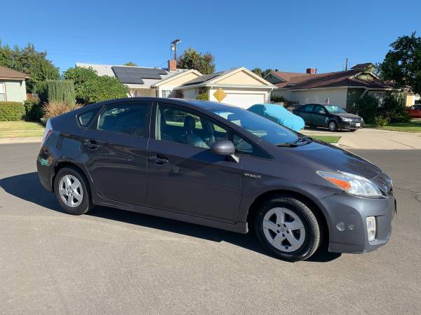 2010 toyota prius 71k miles carfax - cars & trucks - by owner -... for sale in Valencia, CA – photo 3