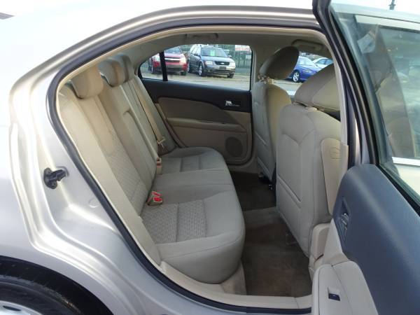 2010 Ford Fusion SE, Immaculate Condition + 90 Days Warranty - cars... for sale in Roanoke, VA – photo 16