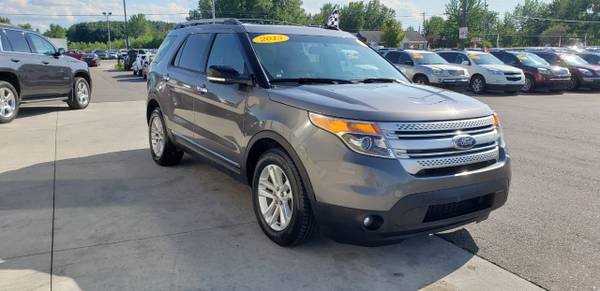 LEATHER!! 2013 Ford Explorer FWD 4dr XLT for sale in Chesaning, MI – photo 3