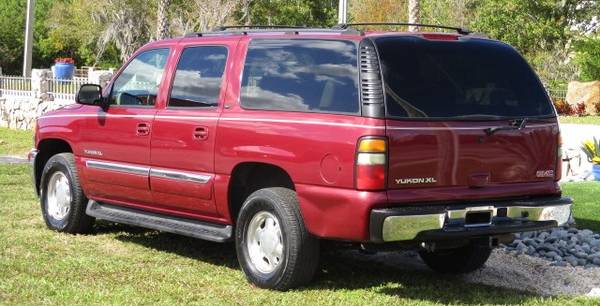 * 2004 GMC Yukon XL SLT * 4 X 4 * Leather * 3rd Row Seating * - cars... for sale in Palm Harbor, FL – photo 3
