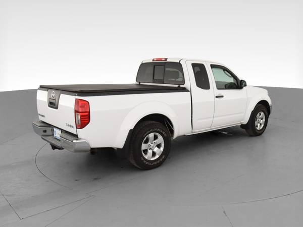 2011 Nissan Frontier King Cab SV Pickup 2D 6 ft pickup White -... for sale in Providence, RI – photo 11