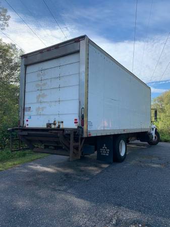 2005 International 4300 DT466 Reefer Thermoking for sale in Tyro, MA – photo 5