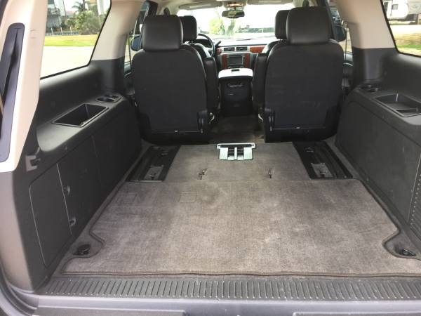 2012 Chevrolet Suburban 4WD LTZ for sale in freeport, TX – photo 8