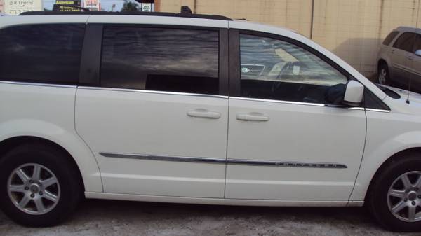 2013 Chrysler Town & Country Touring W/DVD - cars & trucks - by... for sale in Jacksonville, FL – photo 7