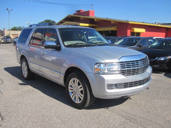 2012 Lincoln Navigator Base 4x2 4dr SUV - - by dealer for sale in Bethany, OK – photo 4
