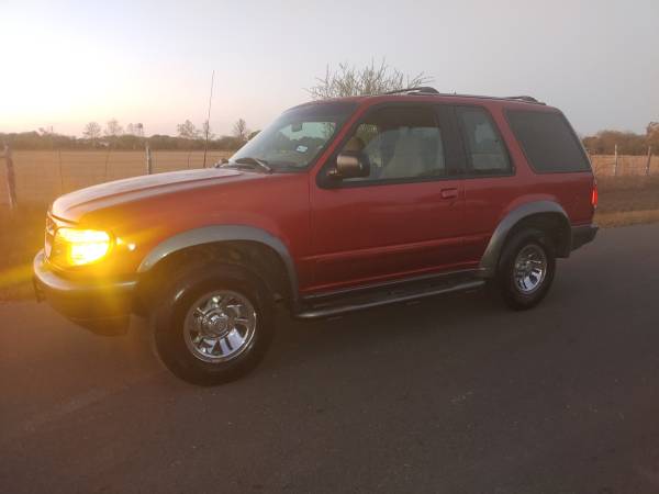 1998 ford Explorer sport - cars & trucks - by owner - vehicle... for sale in New Braunfels, TX – photo 4