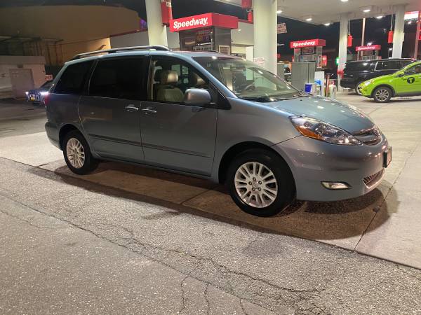 2009 Toyota Sienna - cars & trucks - by owner - vehicle automotive... for sale in Jamaica, NY – photo 4