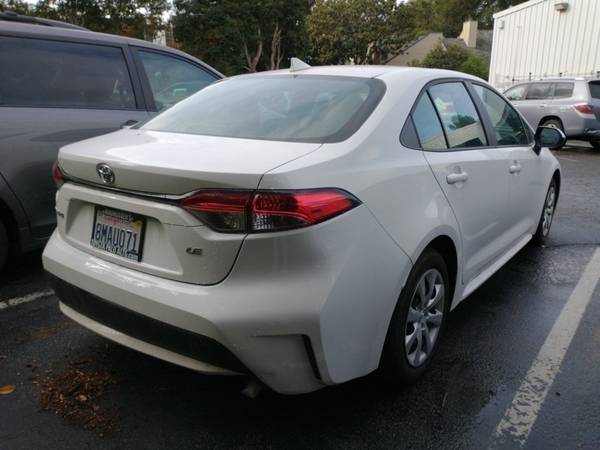 2020 Toyota Corolla LE sedan White - cars & trucks - by dealer -... for sale in Palo Alto, CA – photo 2