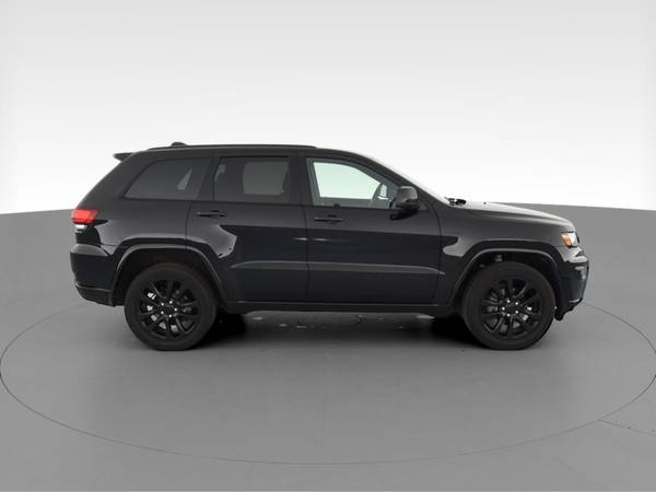 2018 Jeep Grand Cherokee Altitude Sport Utility 4D suv Black -... for sale in South Bend, IN – photo 13