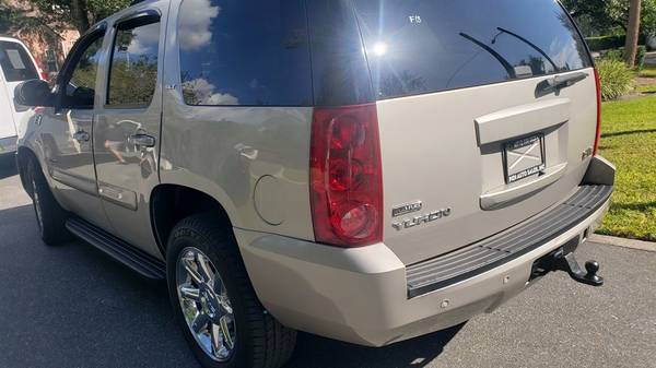 2007 GMC Yukon SLT - cars & trucks - by dealer - vehicle automotive... for sale in TAMPA, FL – photo 4