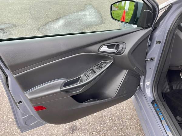Wow! A 2017 Ford Focus TRIM with only 20, 149 Miles - Hartford for sale in South Windsor, CT – photo 9
