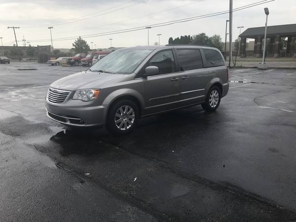 2014 CHRYSLER TOWN & COUNTRY TOURING We Specialize In damaged Credit... for sale in Warren, MI – photo 3
