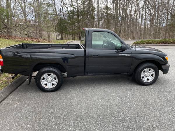 2004 Toyota Tacoma 5 speed manual for sale in Norwich, CT – photo 7