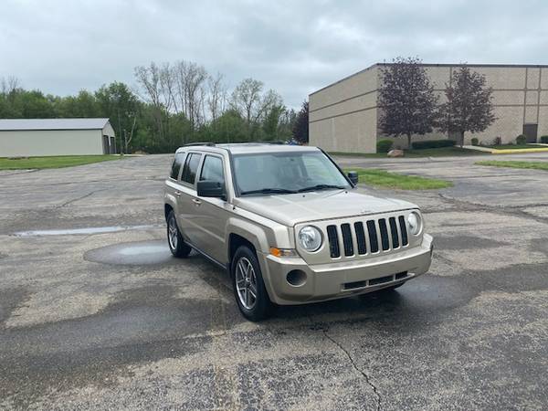 2010 Jeep Patriot Sport 2 OWNERS - - by dealer for sale in Grand Blanc, MI – photo 3