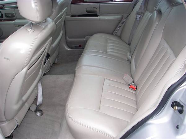 2003 Lincoln Town Car Signature - - by dealer for sale in Grand Junction, CO – photo 14