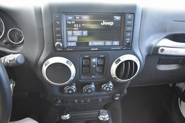 2018 Jeep Wrangler JK black for sale in binghamton, NY – photo 11