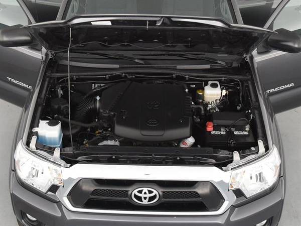 2015 Toyota Tacoma Double Cab Pickup 4D 5 ft pickup Gray - FINANCE for sale in Covington, OH – photo 4