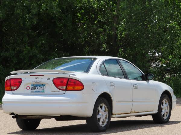 2004 Oldsmobile Alero GL - 169xxx MILES, 29 MPG/hwy, well-maintained... for sale in Farmington, MN – photo 2
