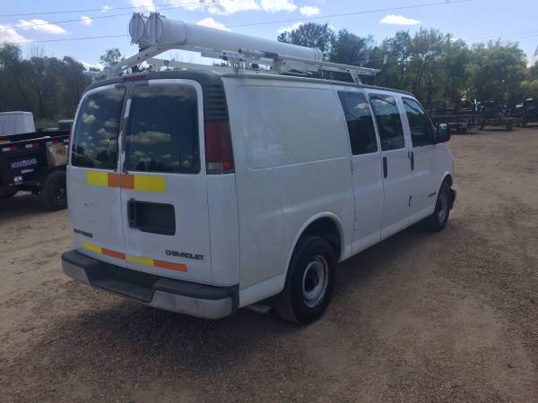 Chevy Van 2000 3/4 ton / just retired from at&t runs great LOW MILES for sale in Pearl, MS – photo 10