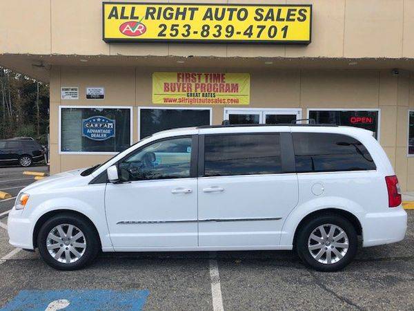 2014 Chrysler Town Country Touring Financing Available! for sale in Federal Way, WA