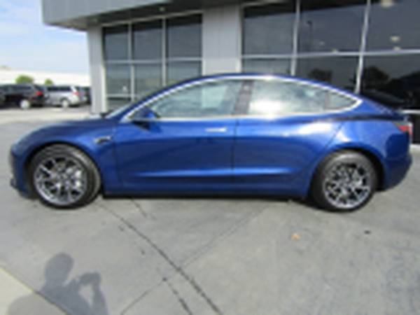 2020 *Tesla* *Model 3* *Long Range AWD* Deep Blue Me - cars & trucks... for sale in Omaha, NE – photo 4