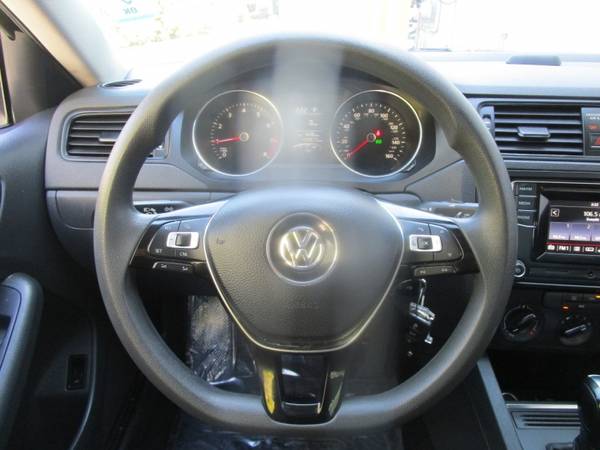 2016 Volkswagen Jetta 1.4T - GAS SAVER - GREAT COMMUTER CAR - AC... for sale in Sacramento , CA – photo 8