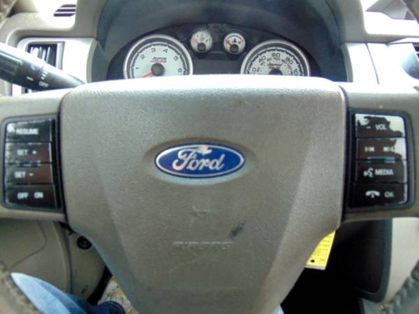 2009 Ford Focus SEL - $0 DOWN? BAD CREDIT? WE FINANCE! - cars &... for sale in Goodlettsville, TN – photo 15