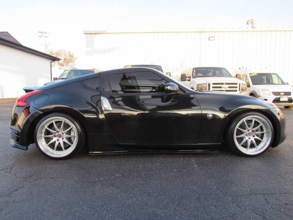 2012 Nissan 370Z Manual - cars & trucks - by dealer - vehicle... for sale in Rockford, IL – photo 10
