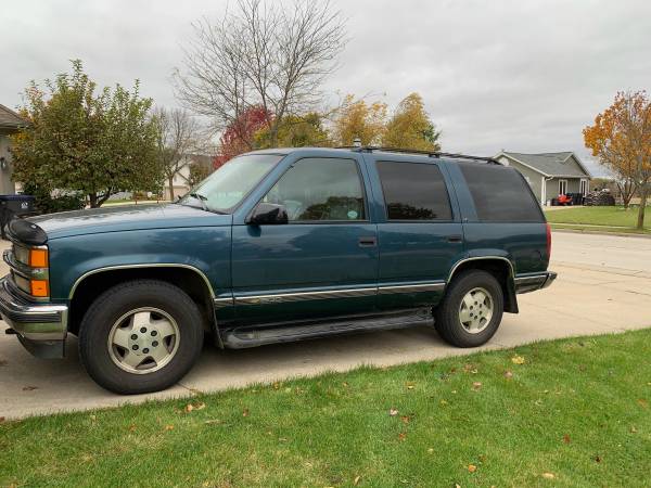 1995 Chevy Tahoe for sale in Pewaukee, WI – photo 3
