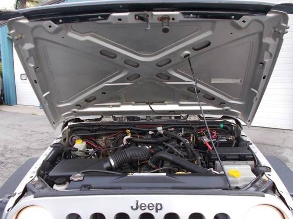 2008 Jeep Wrangler 4WD 2 DOOR RIGHT HAND DRIVE - cars & trucks - by... for sale in Cohoes, VT – photo 23