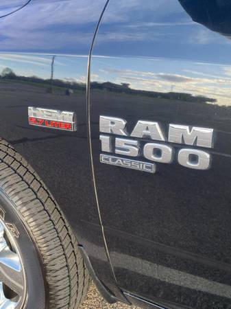 2019 RAM 1500 BIGHORN SLT CLASSIC - CREW CAB, 6 4 BOX - cars & for sale in Hamel, MN – photo 8