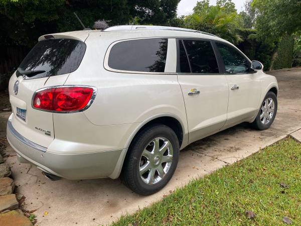 2010 Enclave - Well kept, 2nd owner - cars & trucks - by owner -... for sale in Megargel, TX – photo 3