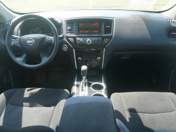 2016 Nissan Pathfinder S 4WD - cars & trucks - by dealer - vehicle... for sale in Plaquemine, LA – photo 11