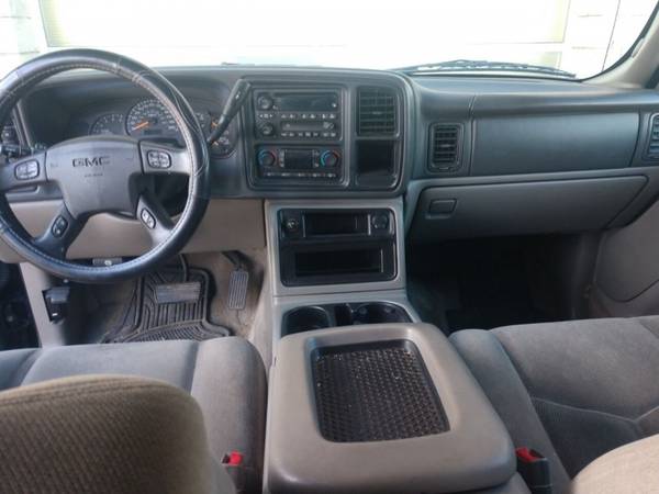 2005 GMC Yukon SLE 4WD 4dr SUV - cars & trucks - by dealer - vehicle... for sale in ST Cloud, MN – photo 5