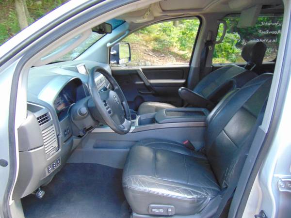 2006 Nissan Titan - - by dealer - vehicle automotive for sale in Waterbury, CT – photo 9