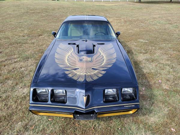 1981 Pontiac Trans Am low miles - cars & trucks - by owner - vehicle... for sale in Farmington, AR – photo 2