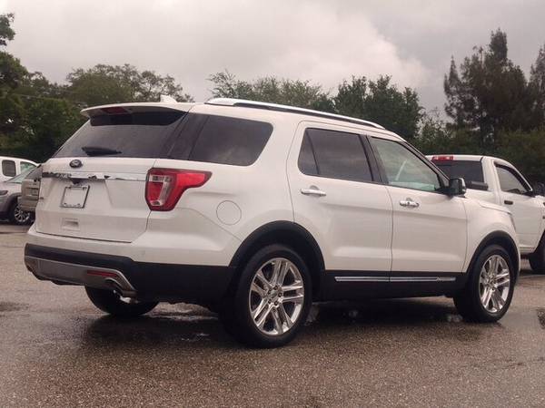 2017 Ford Explorer Limited Leather Roof 3rd row LOADED CarFax Cert! for sale in Sarasota, FL – photo 4
