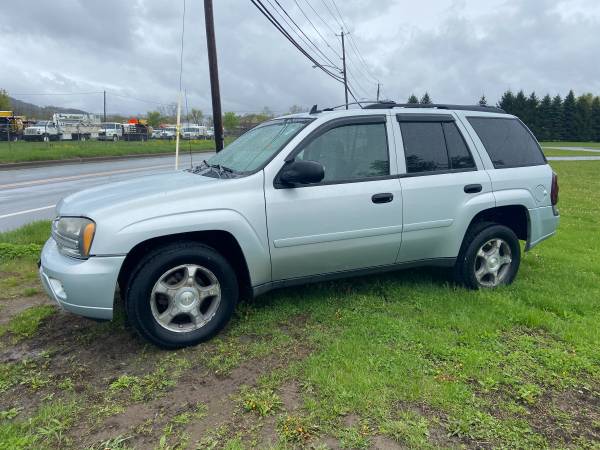 2007 Chevy Trailblazer Ls - - by dealer - vehicle for sale in Frankfort, NY – photo 2
