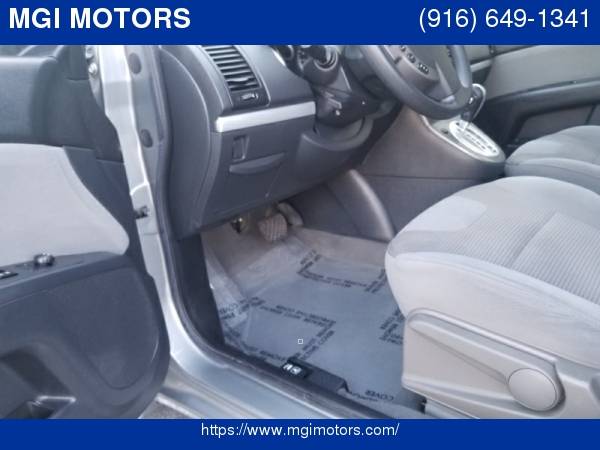 2010 Nissan Sentra 4dr Sdn I4 CVT 2.0 SR with Steering wheel mounted... for sale in Sacramento , CA – photo 12