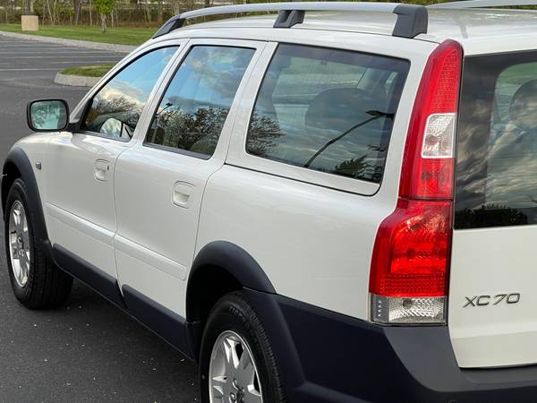2005 Volvo XC70, Highly Maintained, Must See! - - by for sale in CENTER BARNSTEAD, NH – photo 8