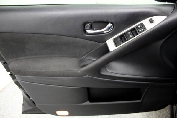 2012 Nissan Murano SV hatchback Black - - by dealer for sale in Farmington, AR – photo 13