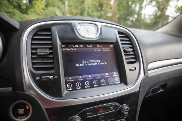 Chrysler 300 Leather Bluetooth Rear Camera Rear A/C Low Miles Nice! for sale in Savannah, GA – photo 15