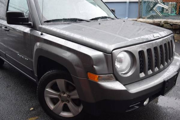 *2012* *Jeep* *Patriot* *Latitude 4dr SUV* - cars & trucks - by... for sale in Paterson, CT – photo 6