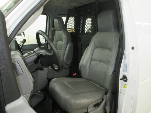 2009 Ford E-250 Econoline Cargo Van - - by dealer for sale in Highland Park, IL – photo 7